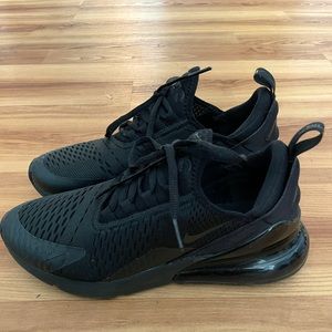 Black Nike Air Max 270